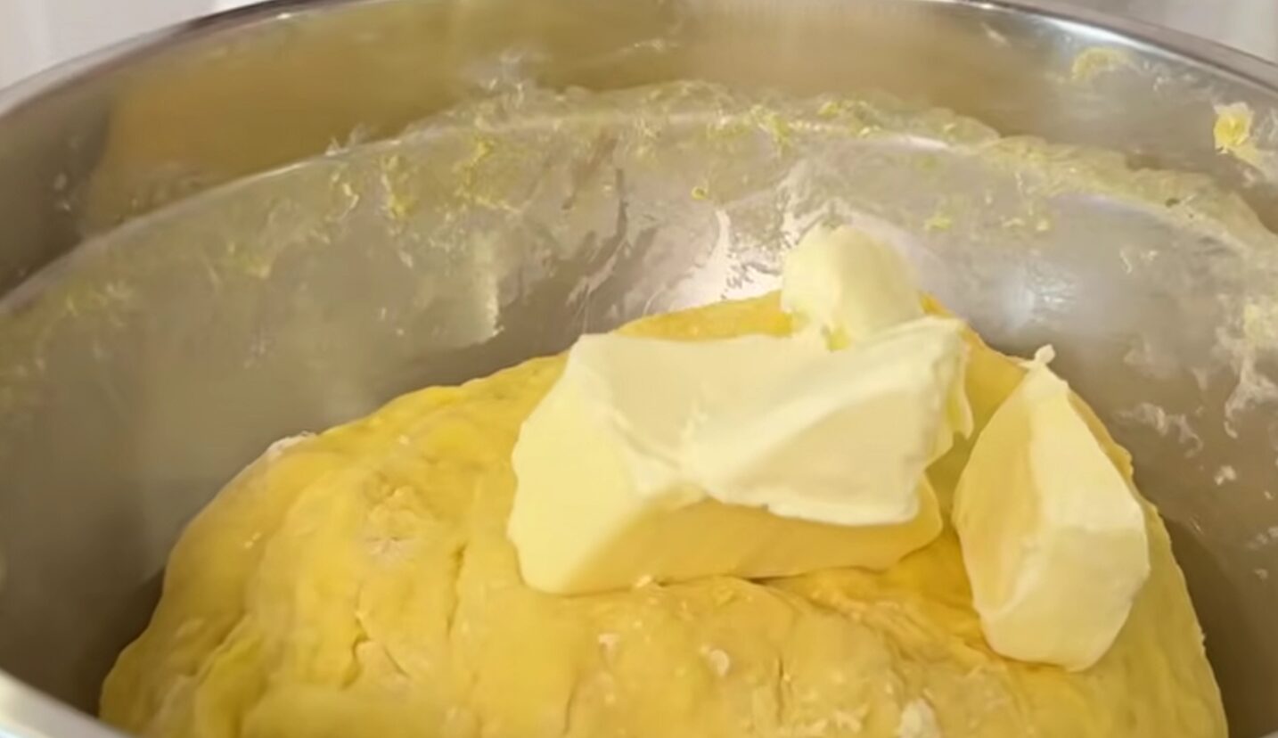 Справжня українська паска тісто