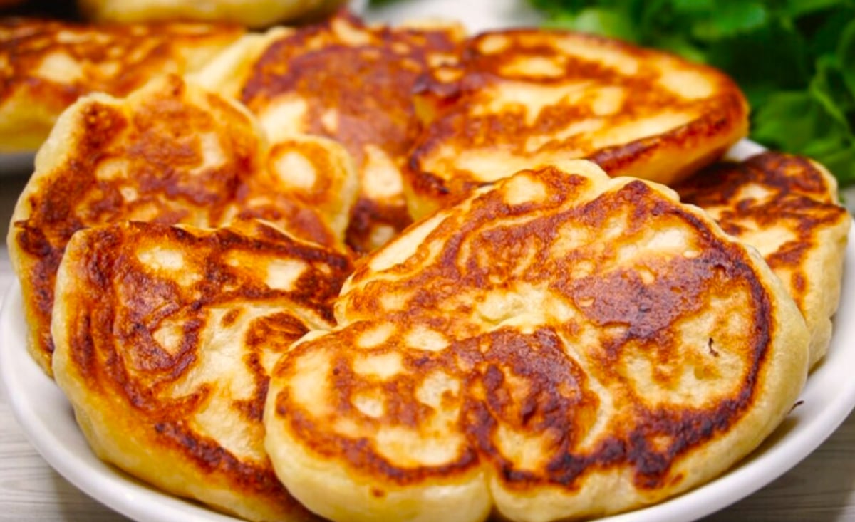 Картопляні оладки “Чудо”: зникають зі столу за хвилину! Чоловік і діти обожнюють