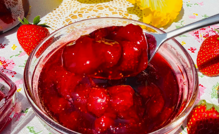 Полуничне варення