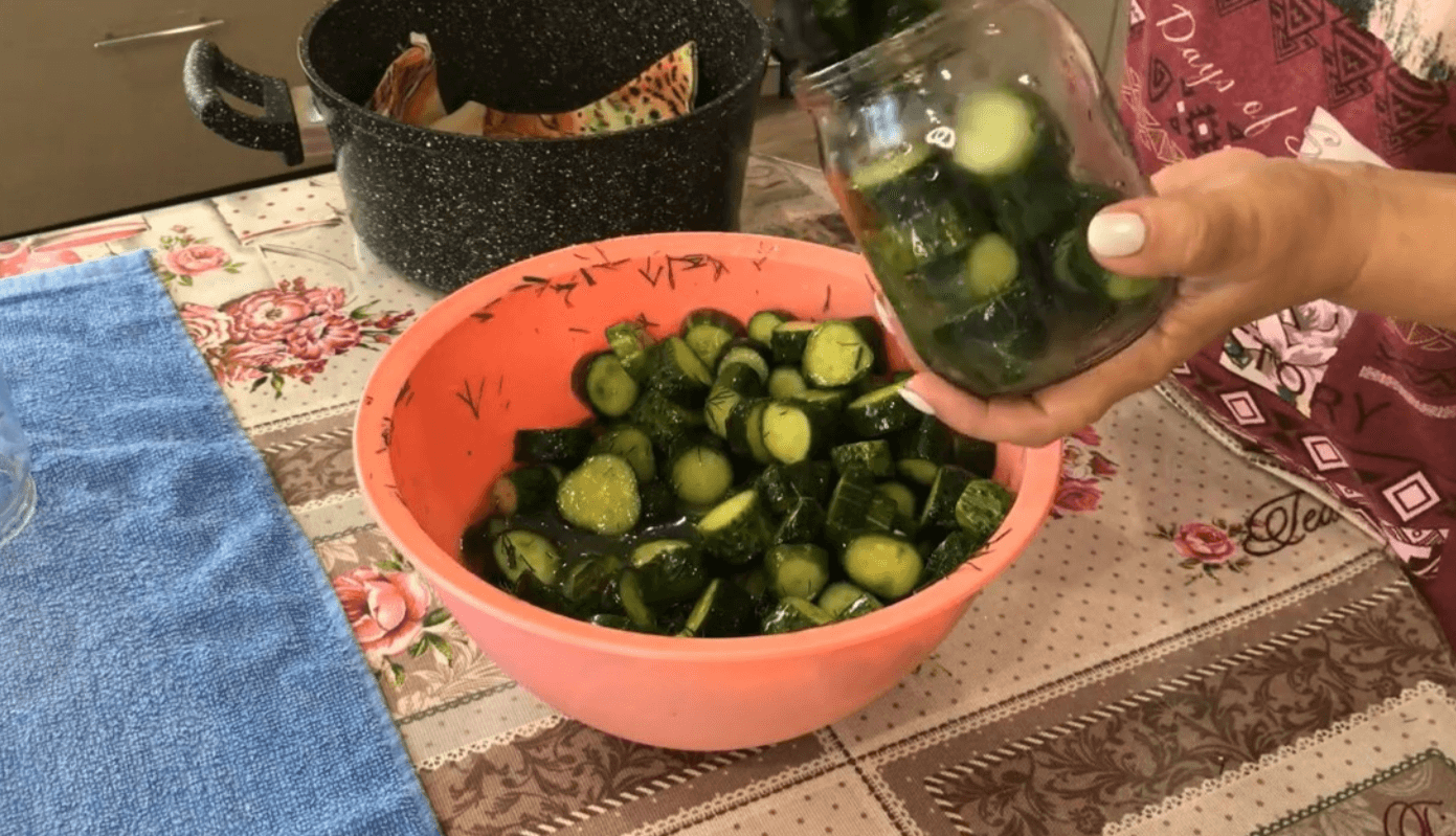 огірки мариновані
