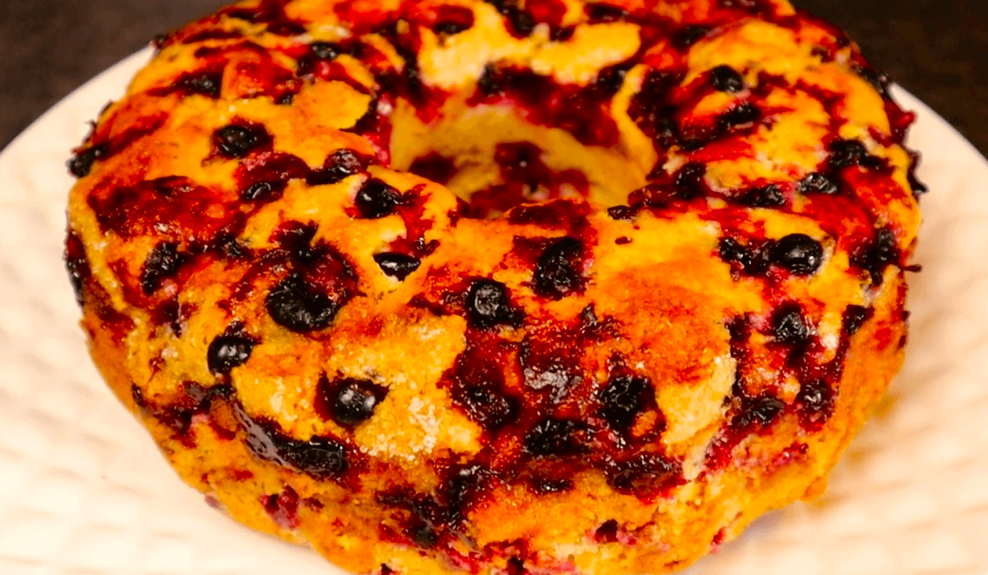 Смачний Пиріг "На молоці" зі смородиною! Без яєць і вершкового масла