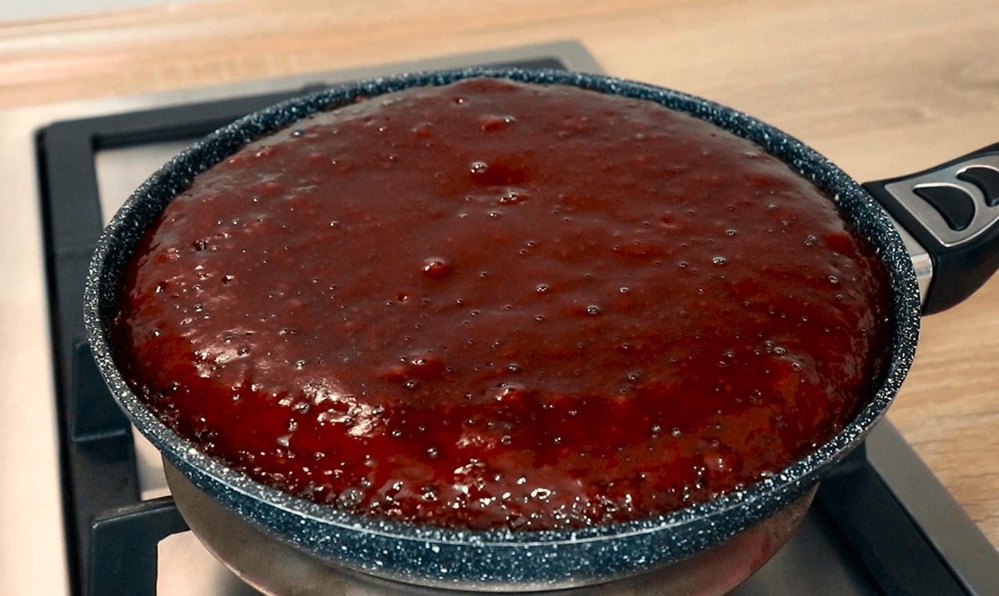 За 5 хвилин Копієчний Пиріг На Сковороді! Без яєць, молочних продуктів та міксера! Тане в роті!