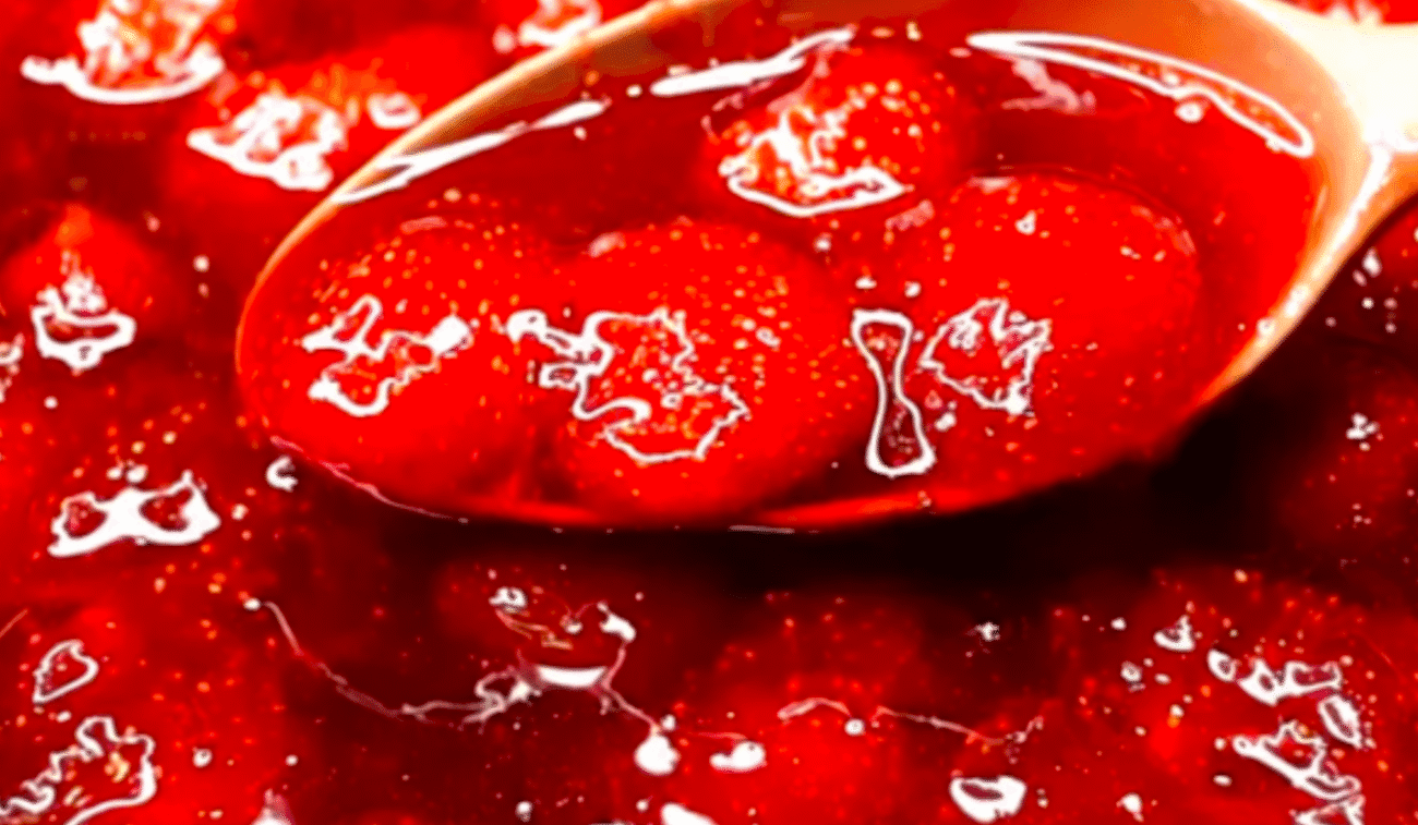 Аромат стоїть на весь будинок і до сусідів. Полуничне варення більше не варю, а смажу На Сковороді