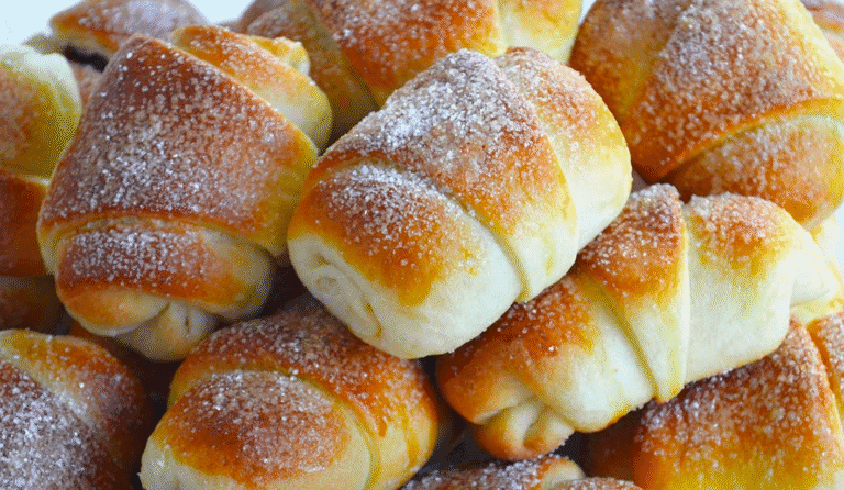 Ідеальні рогалики з Вишнею за маминим рецептом! Перевірений роками рецепт