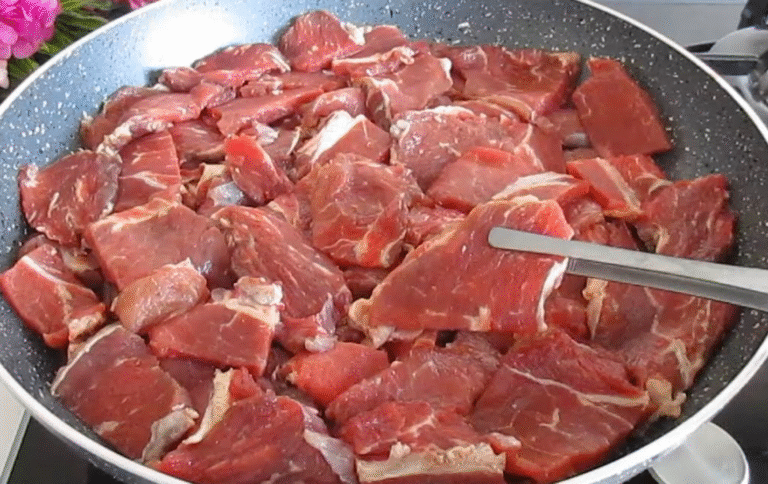 Секрет розм’якшення жорсткого м’яса за 5 хвилин! "Відпадна" вечеря картопля і м'ясо