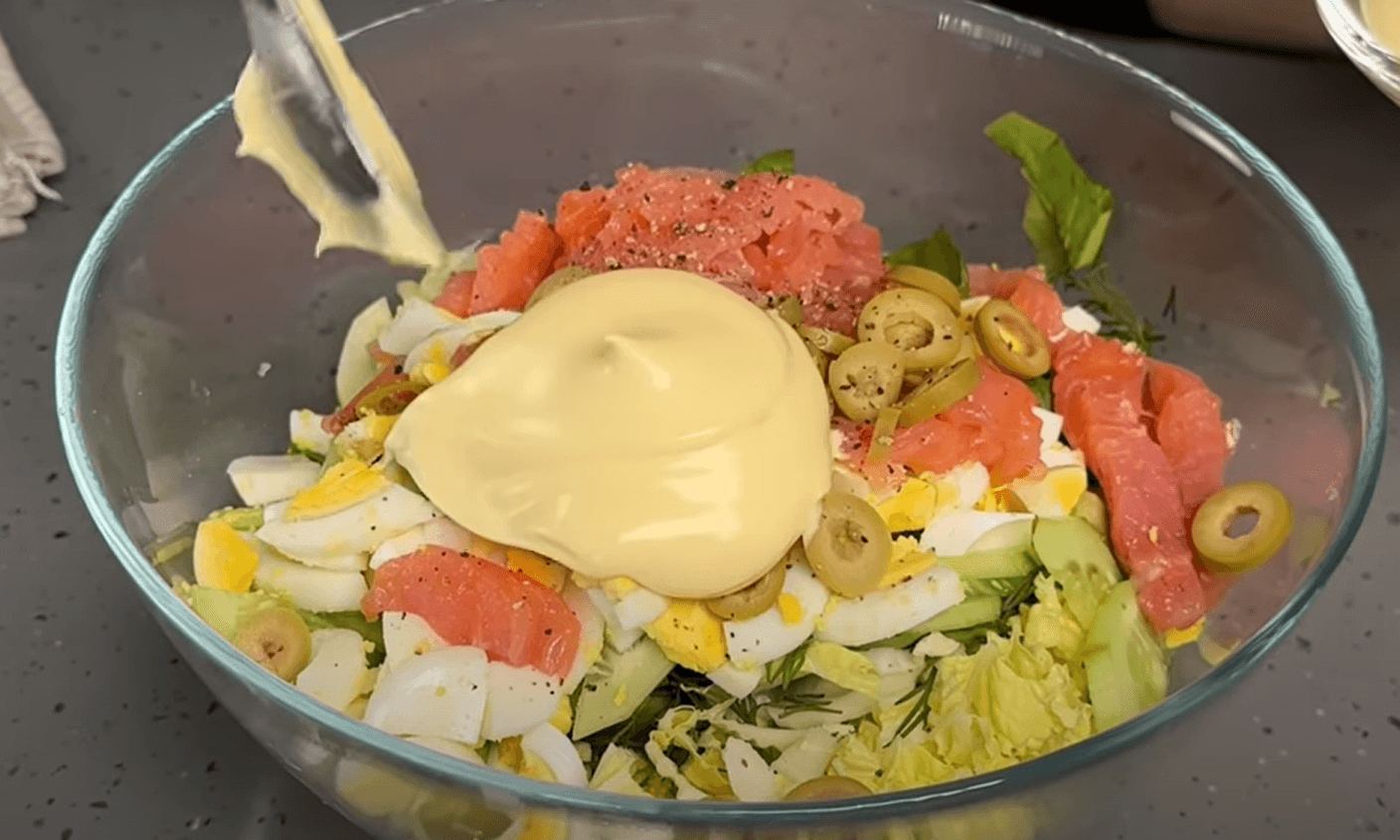 салат з рибою