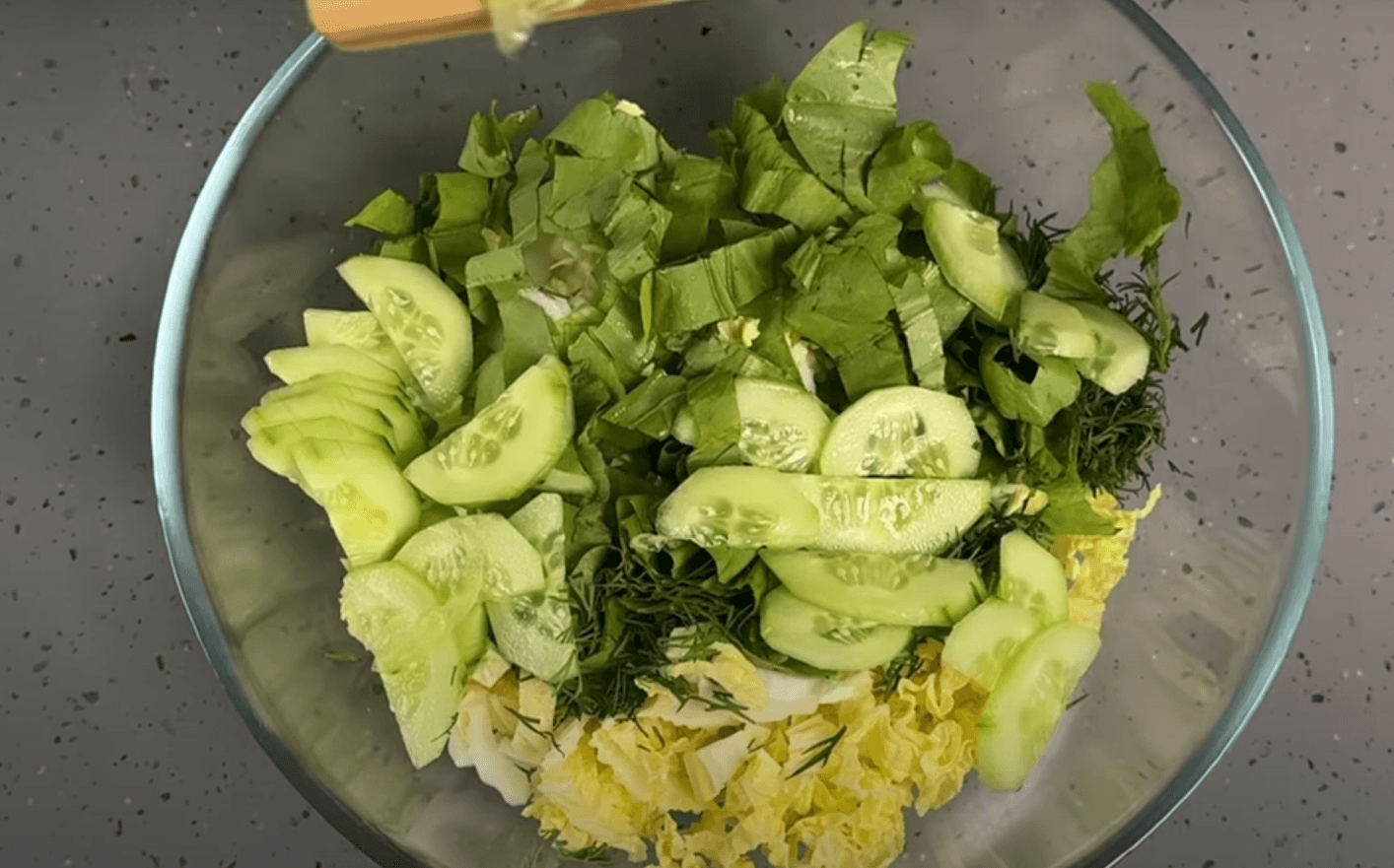 салат з пекінської капусти