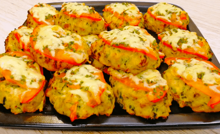 Готую відразу гору - Смачні та соковиті Котлети в Духовці! Їдять аж "за вухами тріщить"