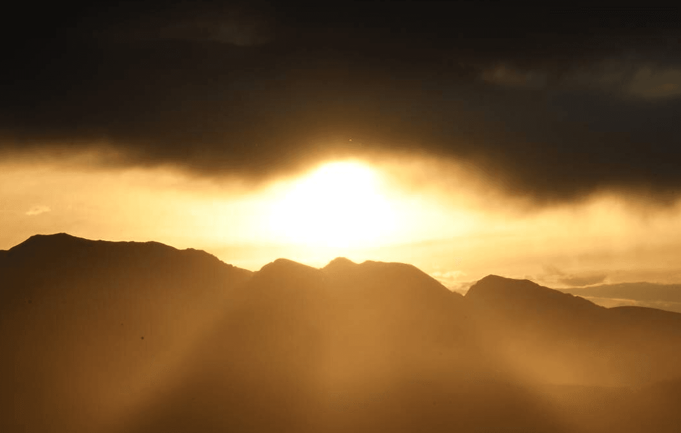 Магнітні бурі в серпні 2025: що очікувати і як захистити себе