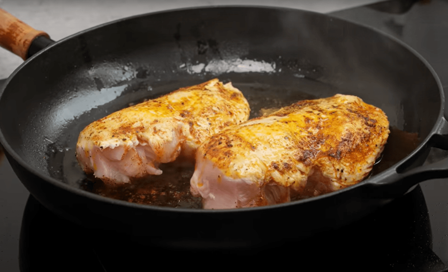 курка в вершковому соусі