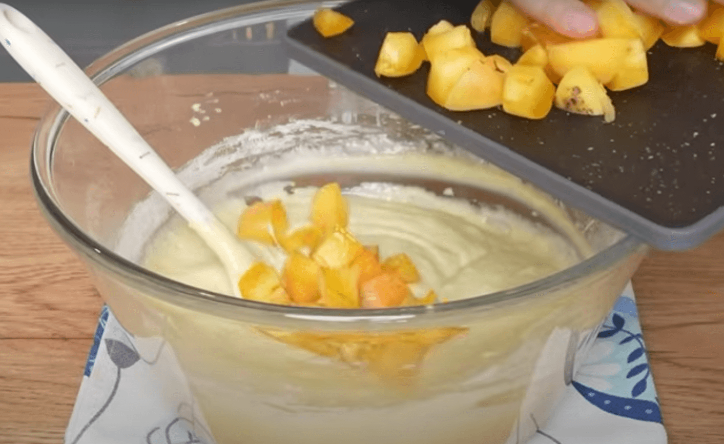 абрикосовий пиріг