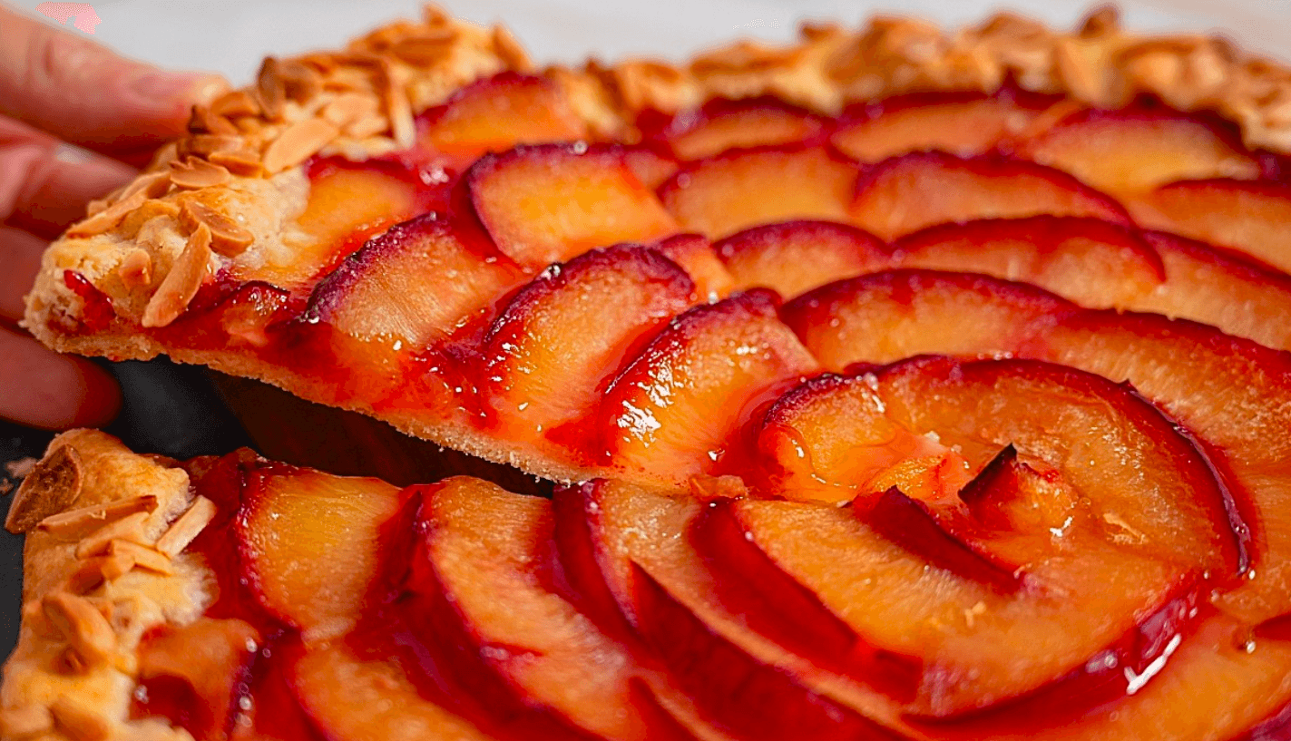 Пиріг з абрикосами! Будь-якими ягодами чи фруктами! Тонке тісто та багато начинки!