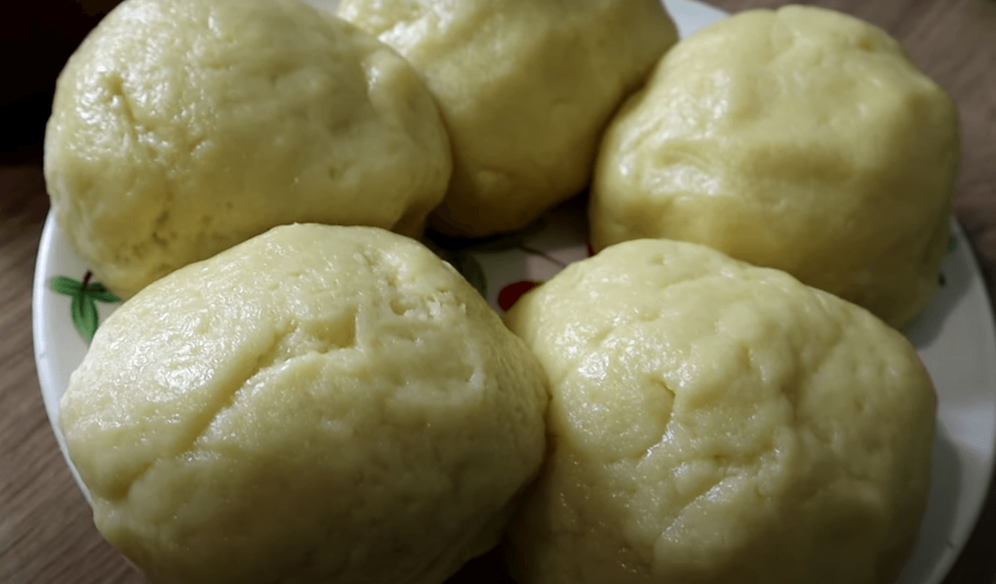 тісто на пляцок небо в роті