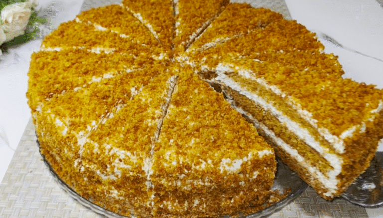 Медівник за 20 Хв! Тепер ви готуватимете Коржі тільки так! Ледачий Медівник!