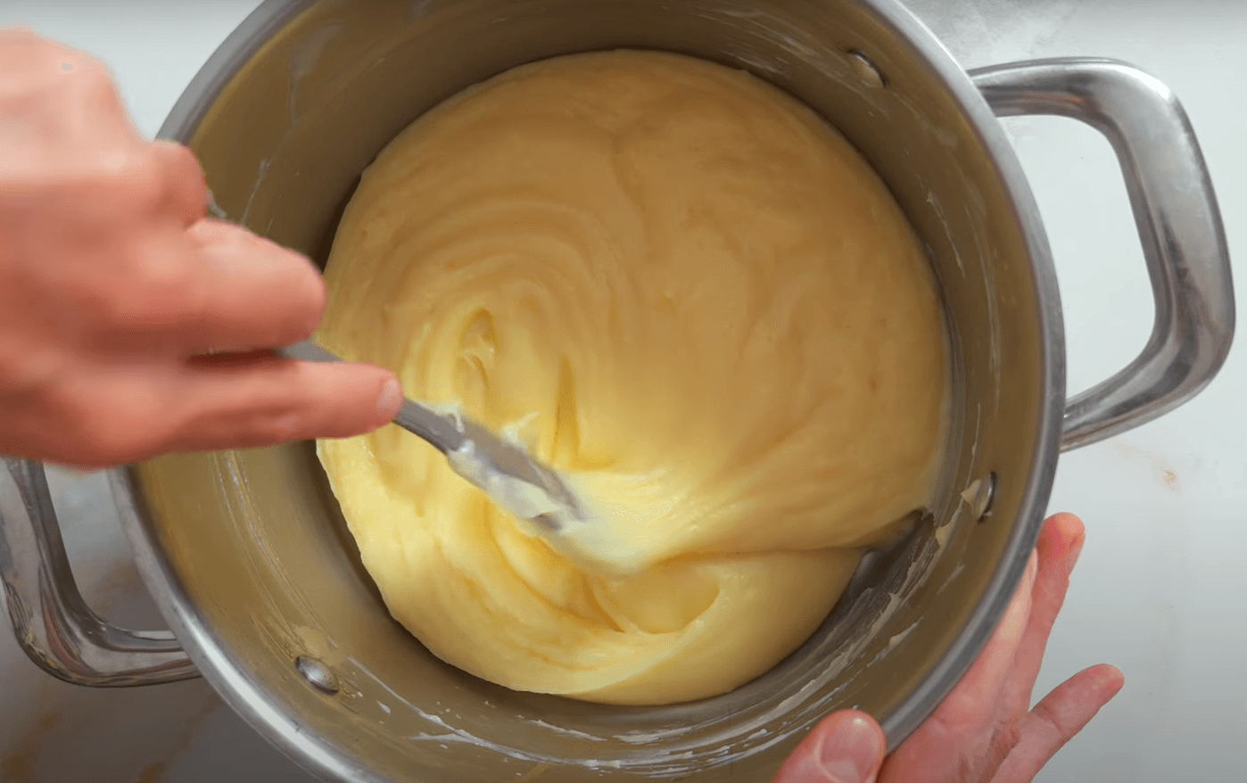 торт з кремом