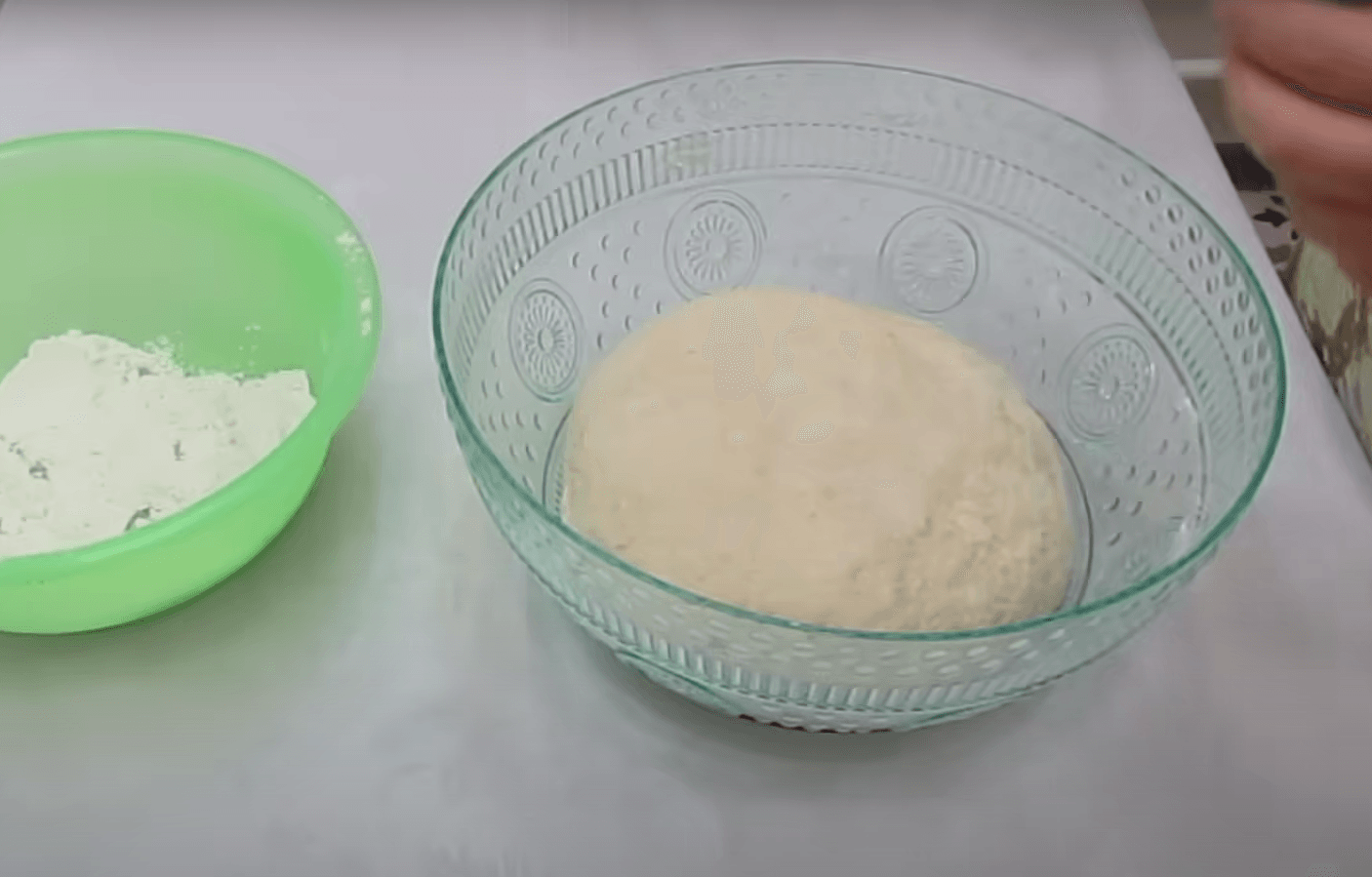 пиріжки на дріжджовому тісті