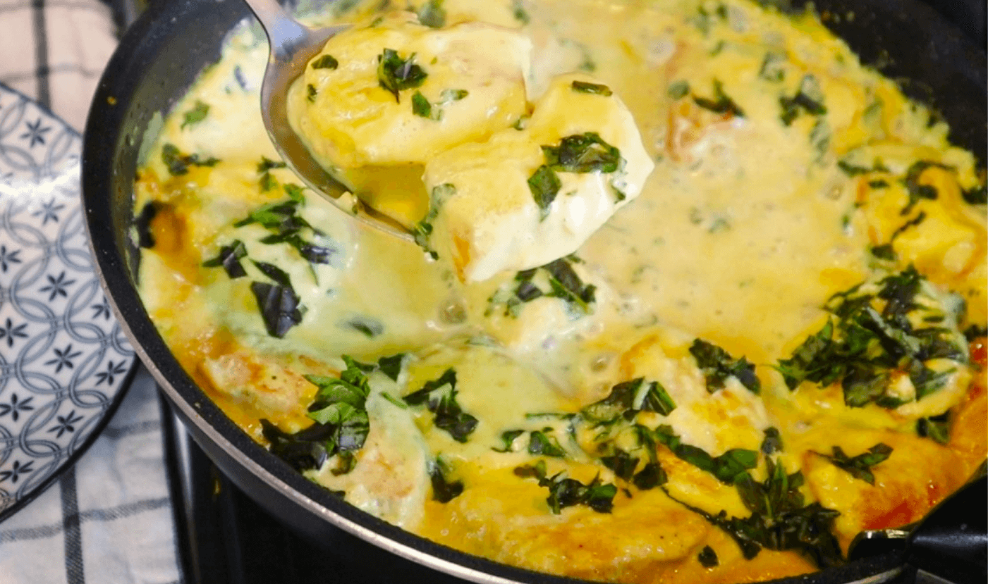 Курка в ніжному соусі за 10 хвилин! Любий гарнір буде смакувати "На мільйон"