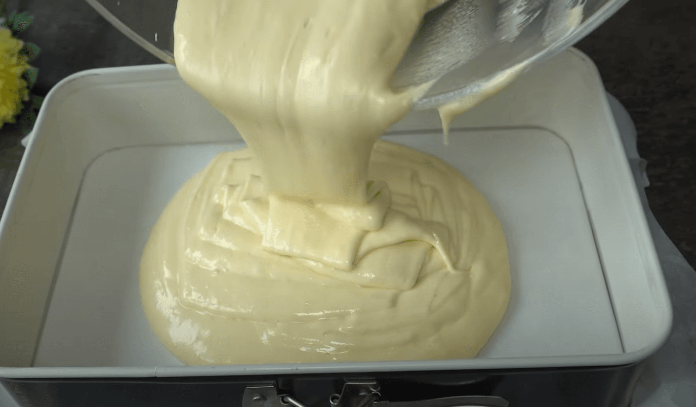 грушевий пиріг на литому тісті