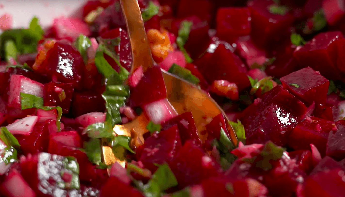 Дуже смачний салат з буряків за 5 хвилин! Грузинський, з'їдають миттєво