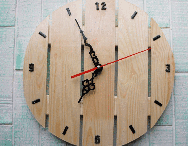 Скасували чи ні? Чи доведеться українцям переводити годинники 26 жовтня 2025 року?