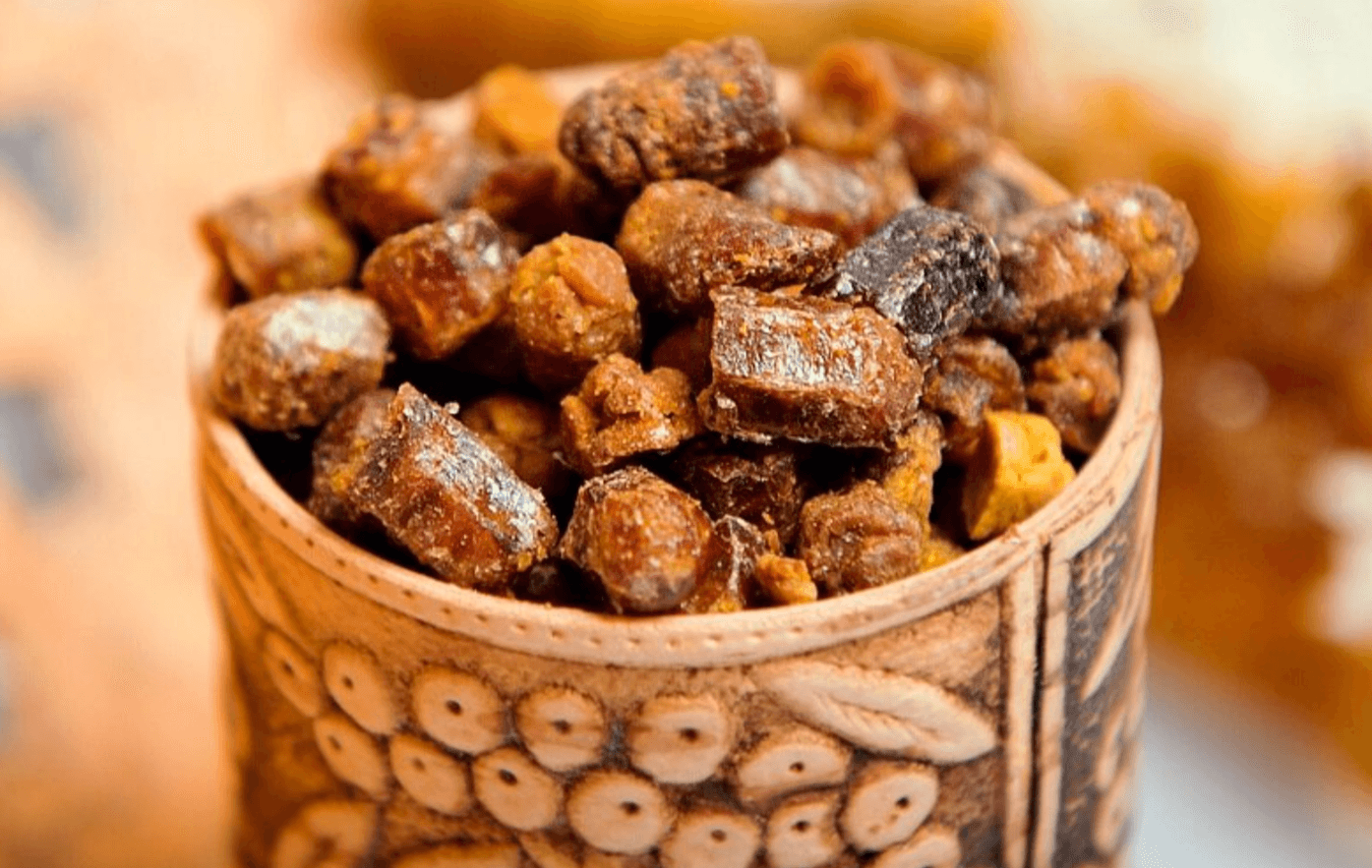 Восени без застуд: приготуйте настоянку на прополісі вже сьогодні