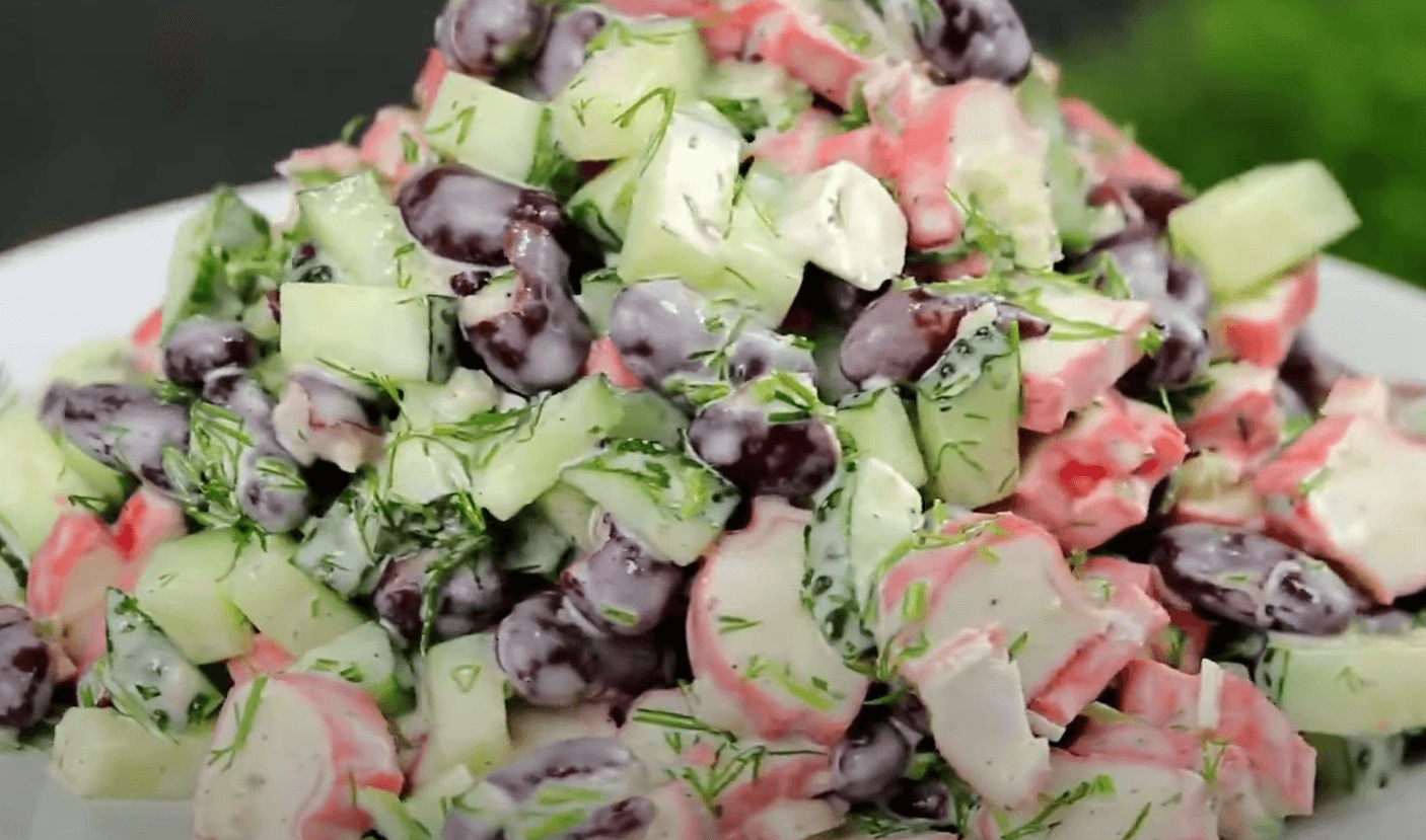 салат з крабовими паличками