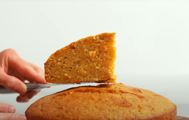 Пиріг з гарбуза за бабусиним рецептом! Все змішала і готово! Зїдають, не встигає охолонути