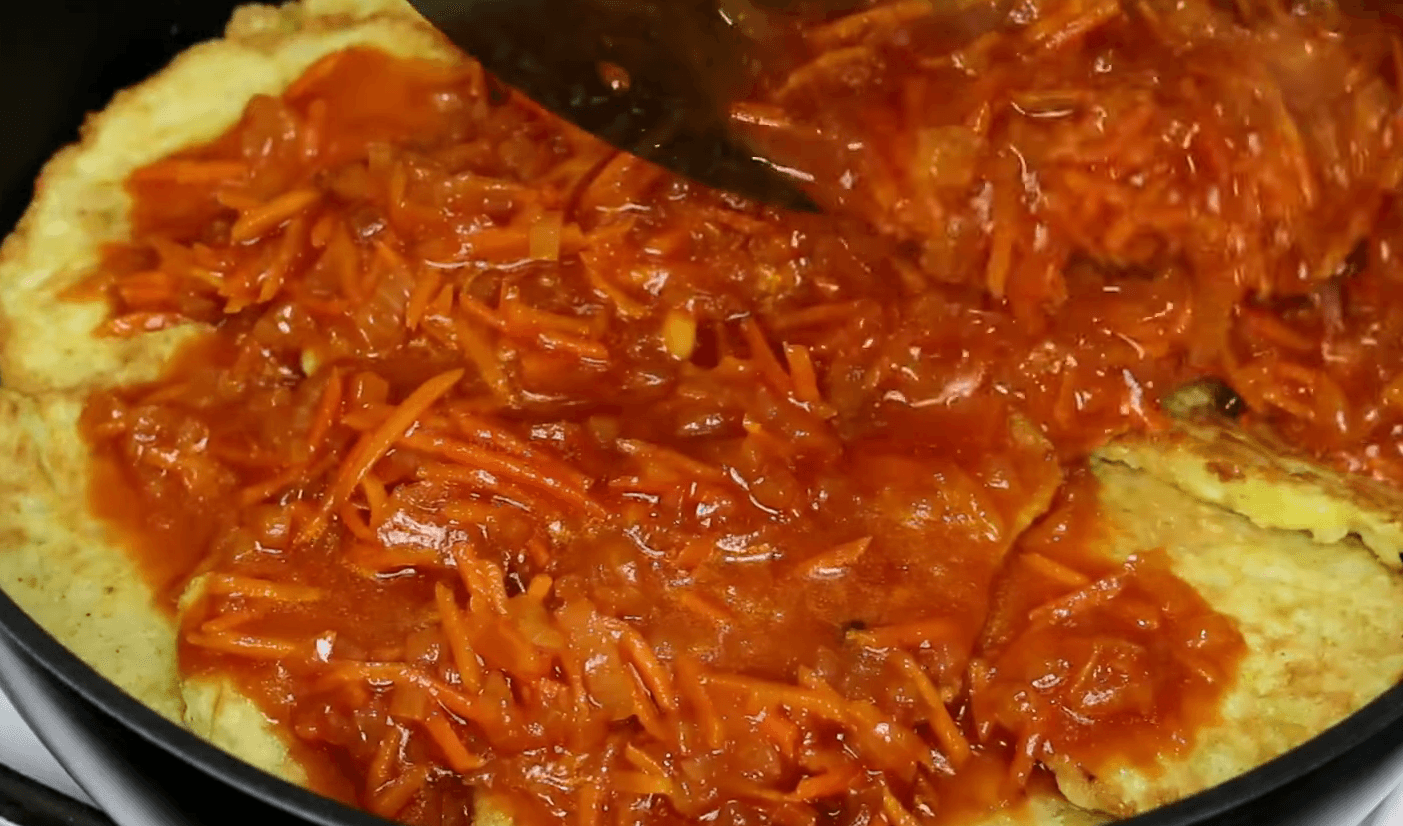 цибулеві котлети в томатному соусі