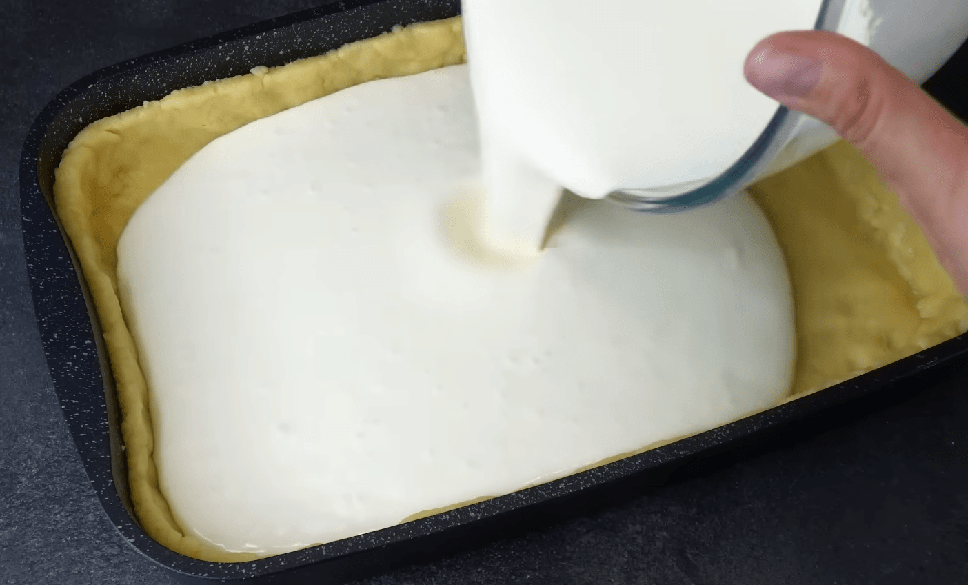 пляцок Сметанковий