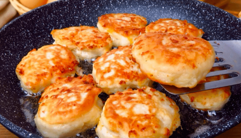 Хачапурики - Пишні оладки з сиром за 10 хвилин. Швидкий сніданок "на відмінно"! Як приготувати оладки