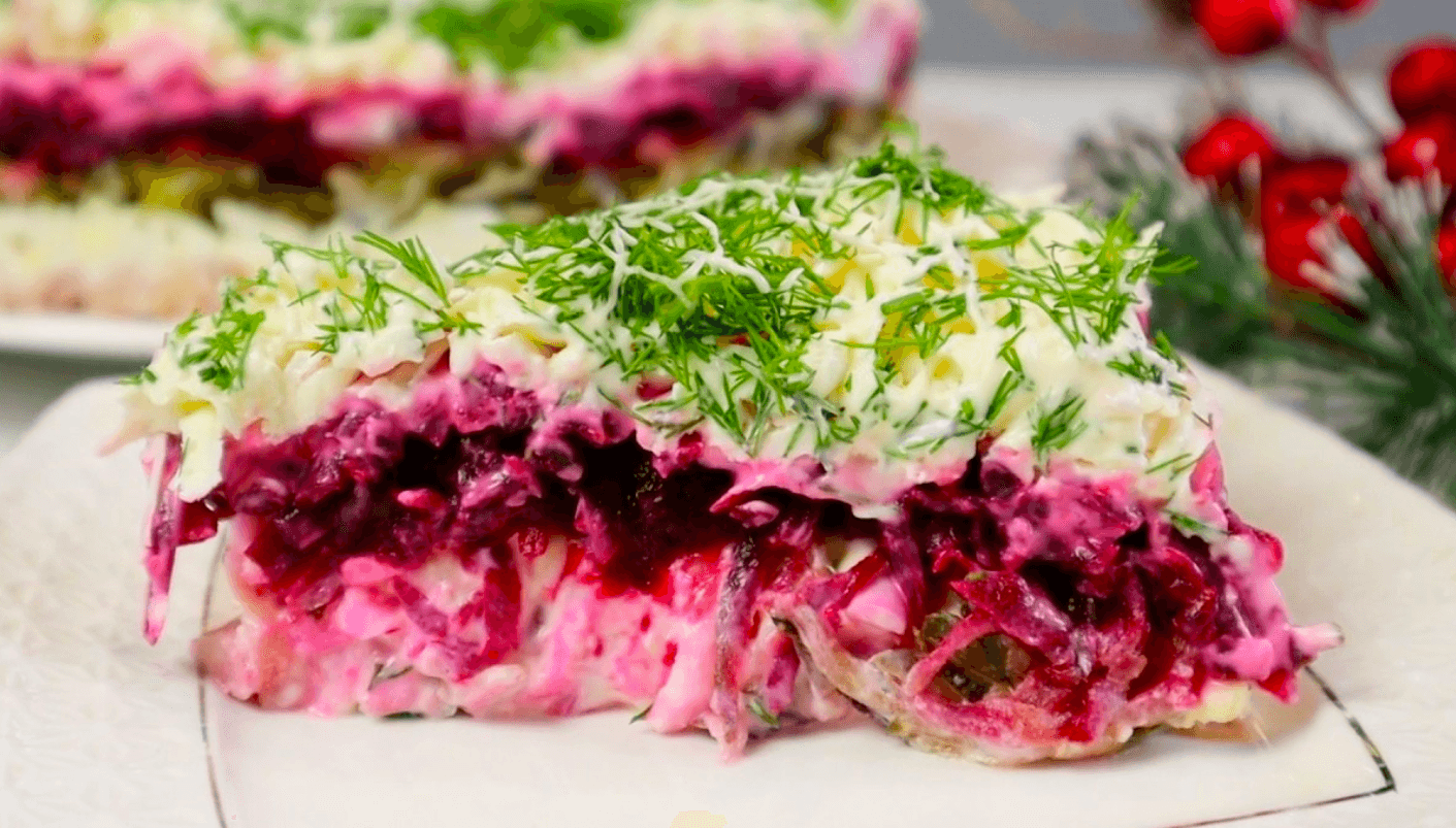 Салат "Камелія": Ніжний смак, який підкорить ваше серце і всіх гостей! Святковий