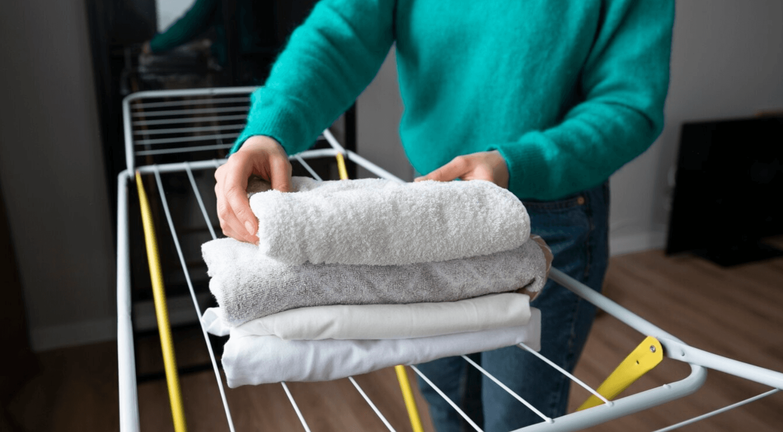 Як сушити речі взимку, щоб не з’являвся грибок у квартирі