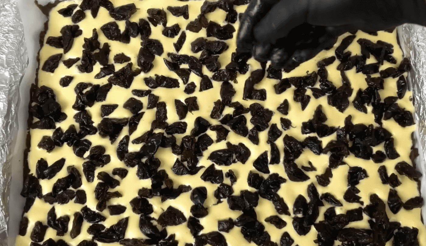 Печу одним коржем! Пляцок "Татова Вишиванка" від Лесі Кравецької - класика, що підкорює з першого шматочка