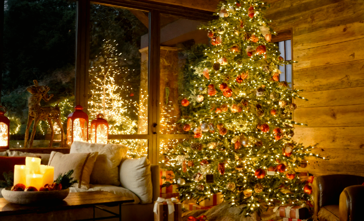 Коли прикрашати ялинку у 2025 році - поради та народні прикмети
