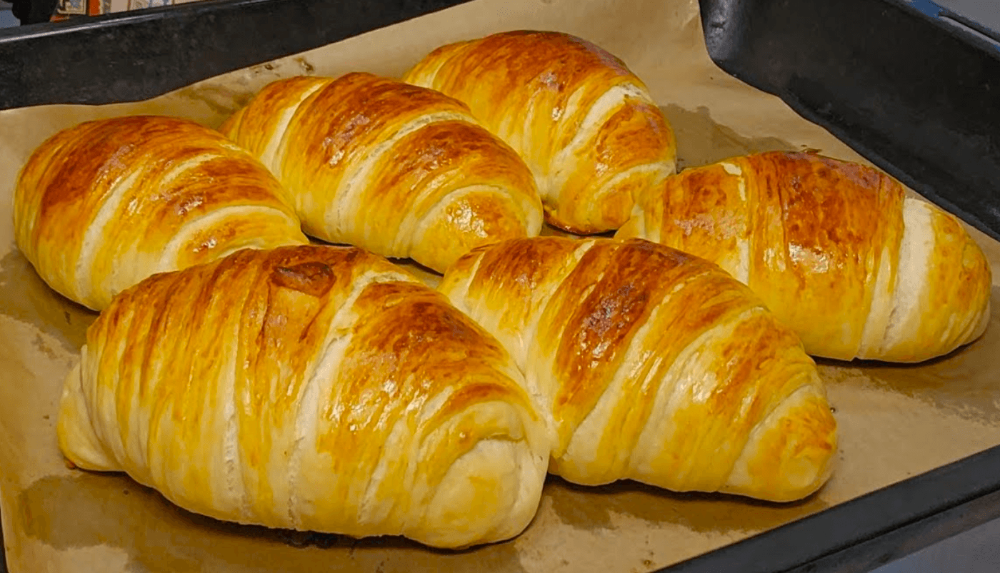 Домашні здобні булочки, як бабуся навчила! Перевірений рецепт, який завжди вдається