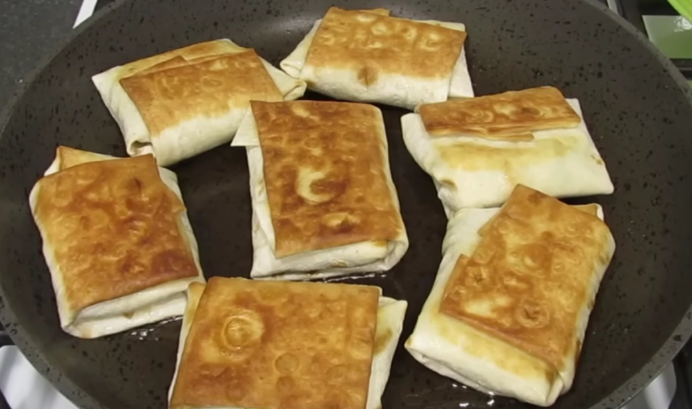 лаваш з сирною начинкою