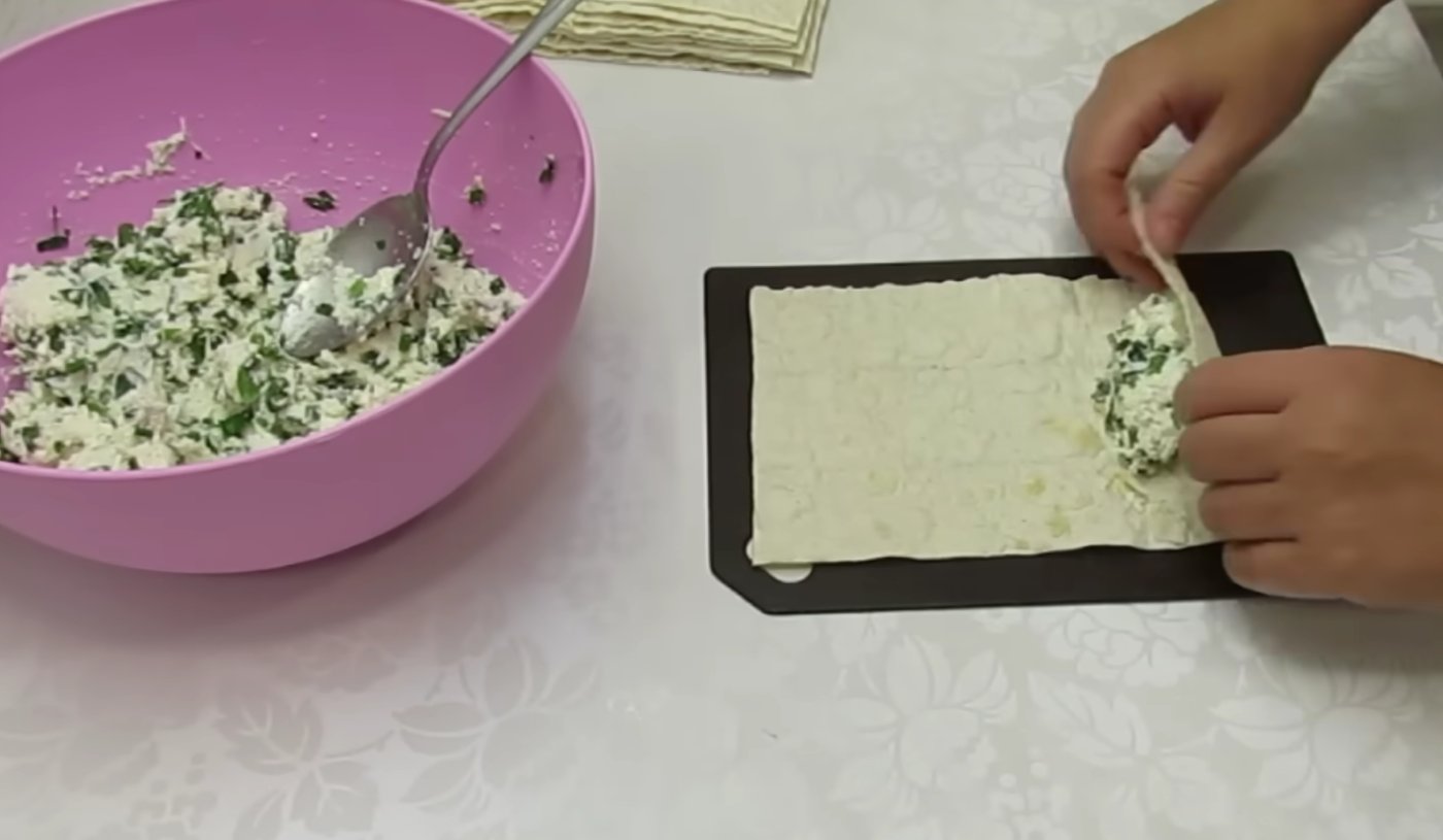 пиріжки з лаваша з сирною начинкою