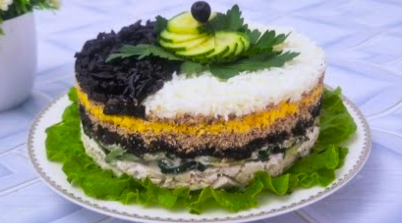 Захоплююсь цим рецептом: Салат "Чорна перлина", завжди ефектно на столі