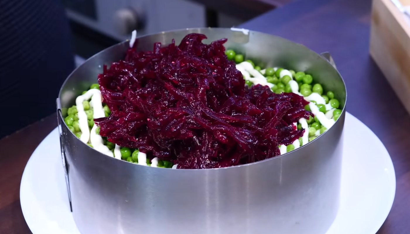 салат з буряка і чорносливу