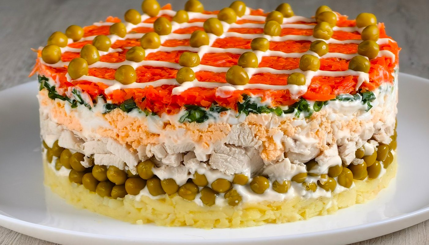 Як зібрати салат так, щоб він виглядав святково і зникав зі столу першим: поради, які справді працюють