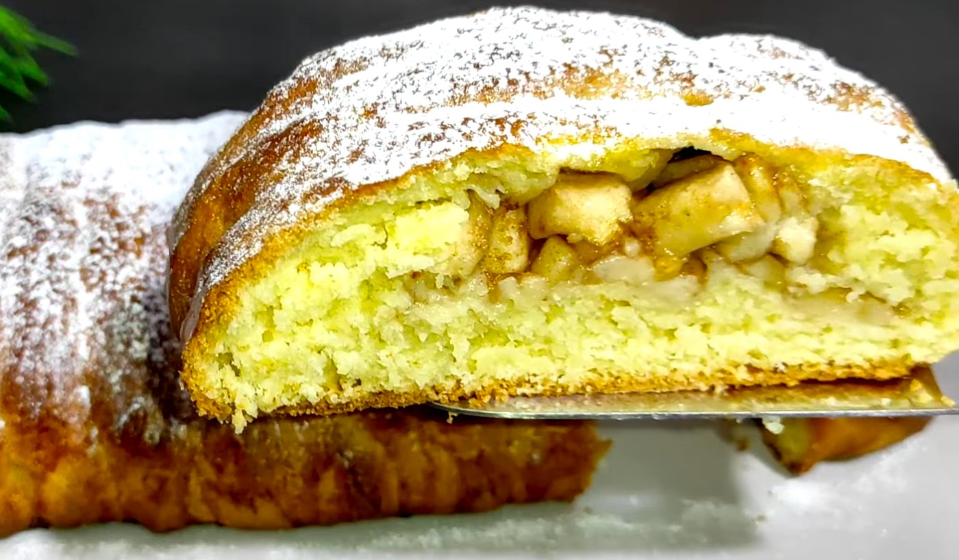 сирна випічка з яблуками