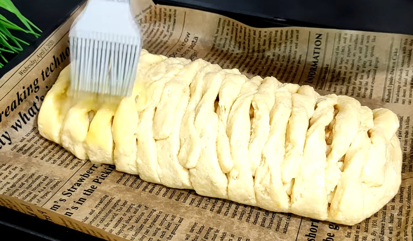 сирна випічка з яблуками і корицею