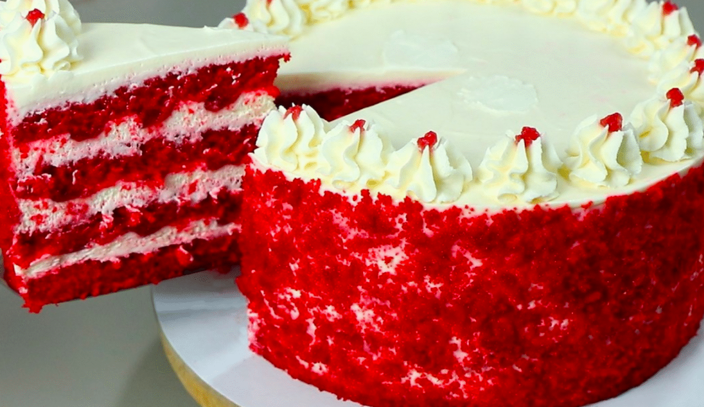 3 секрети ідеального торта "Червоний оксамит" - без важких коржів і зайвого масла!