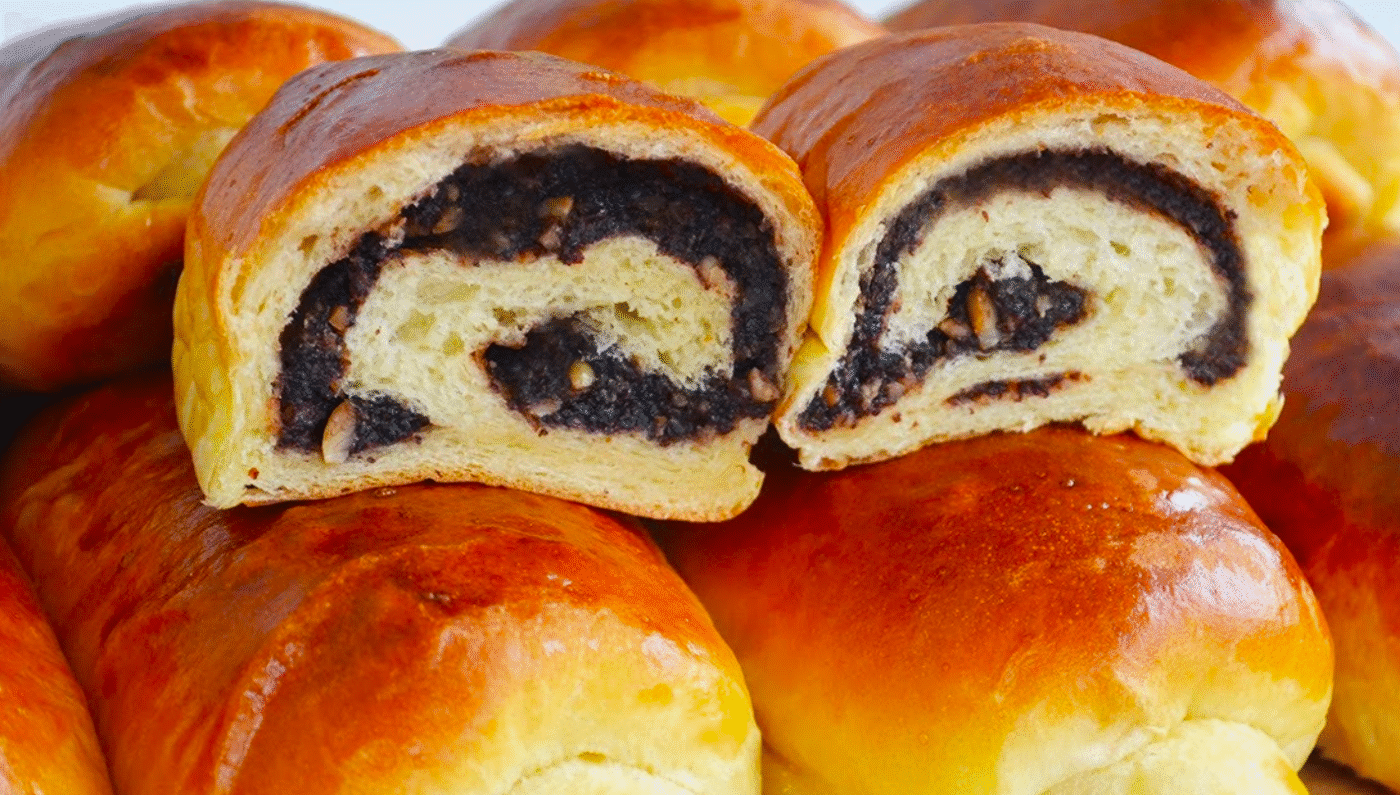 Печу ці булочки з маком вже 10 раз за цей місяць! Діти до школи по пару шт. беруть