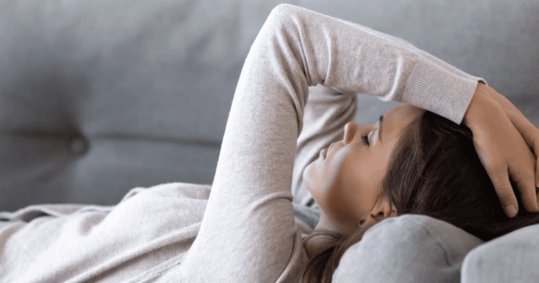 Як зняти головний біль за 5 хвилин без таблеток - метод, про який мало хто знає