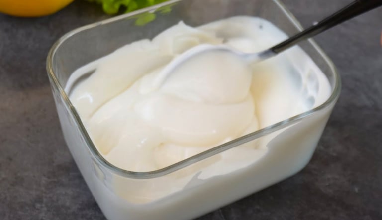 Домашній корисний майонез! Одразу 3 способи приготування, які завжди вдалі