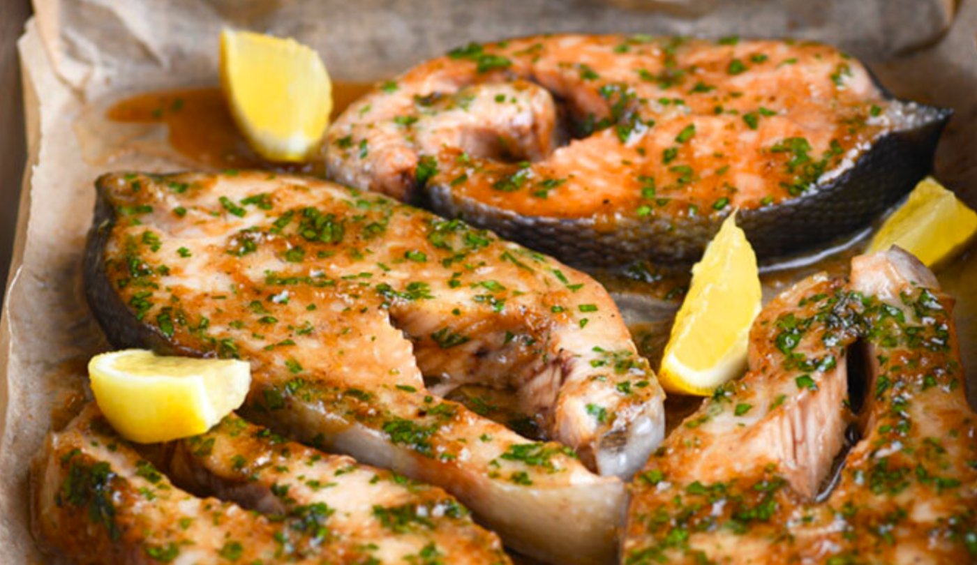 3 швидкі та перевірені рецепти страв з риби на святковий стіл