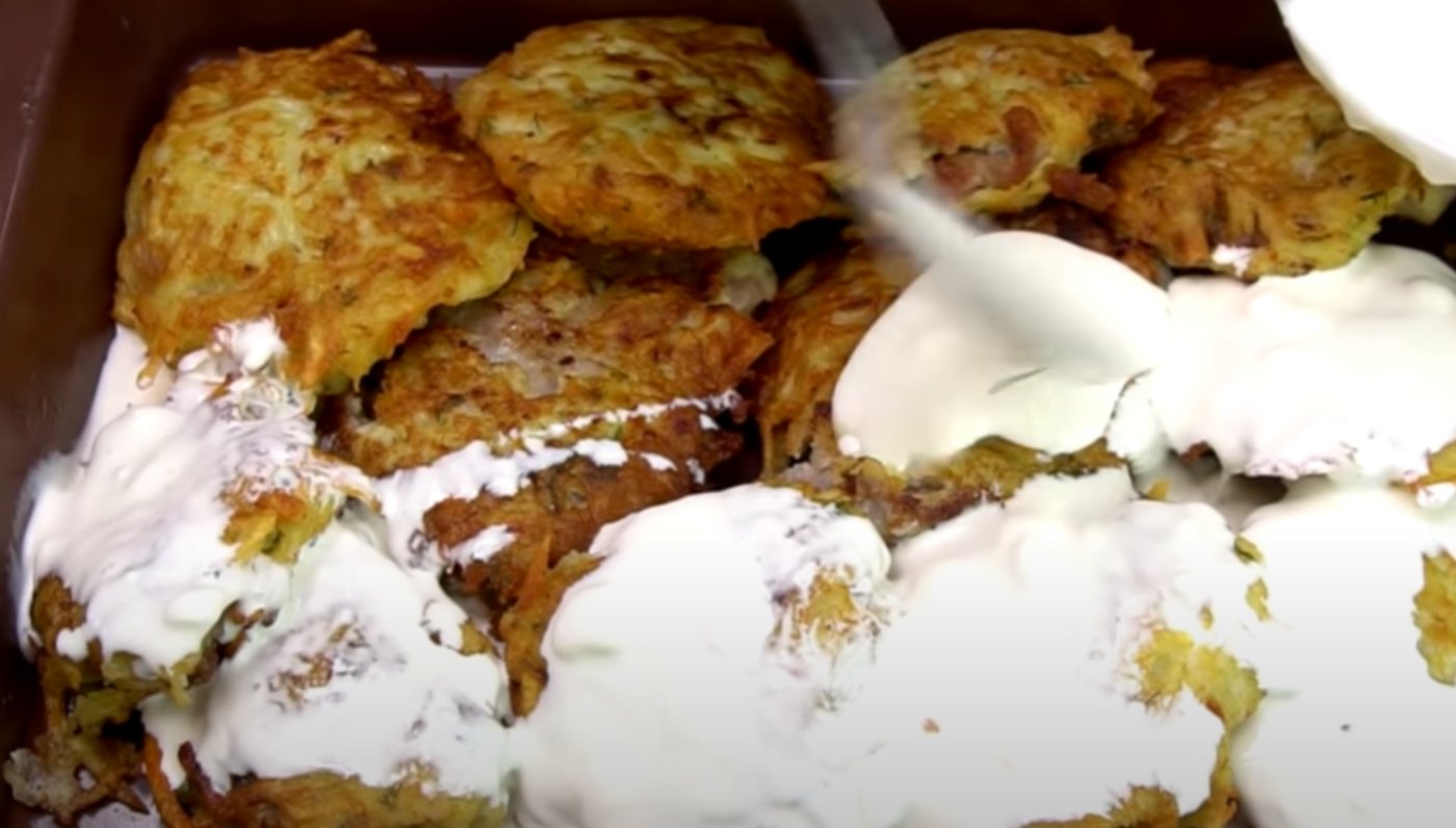 Готуємо вечерю, від якої не залишиться ні крихти. Перевірений рецепт з соусом, який вишкребуть ложкою