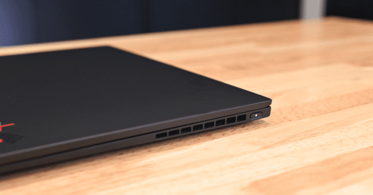 Старий ноутбук шумить? Ця несподівана деталь винна у всьому