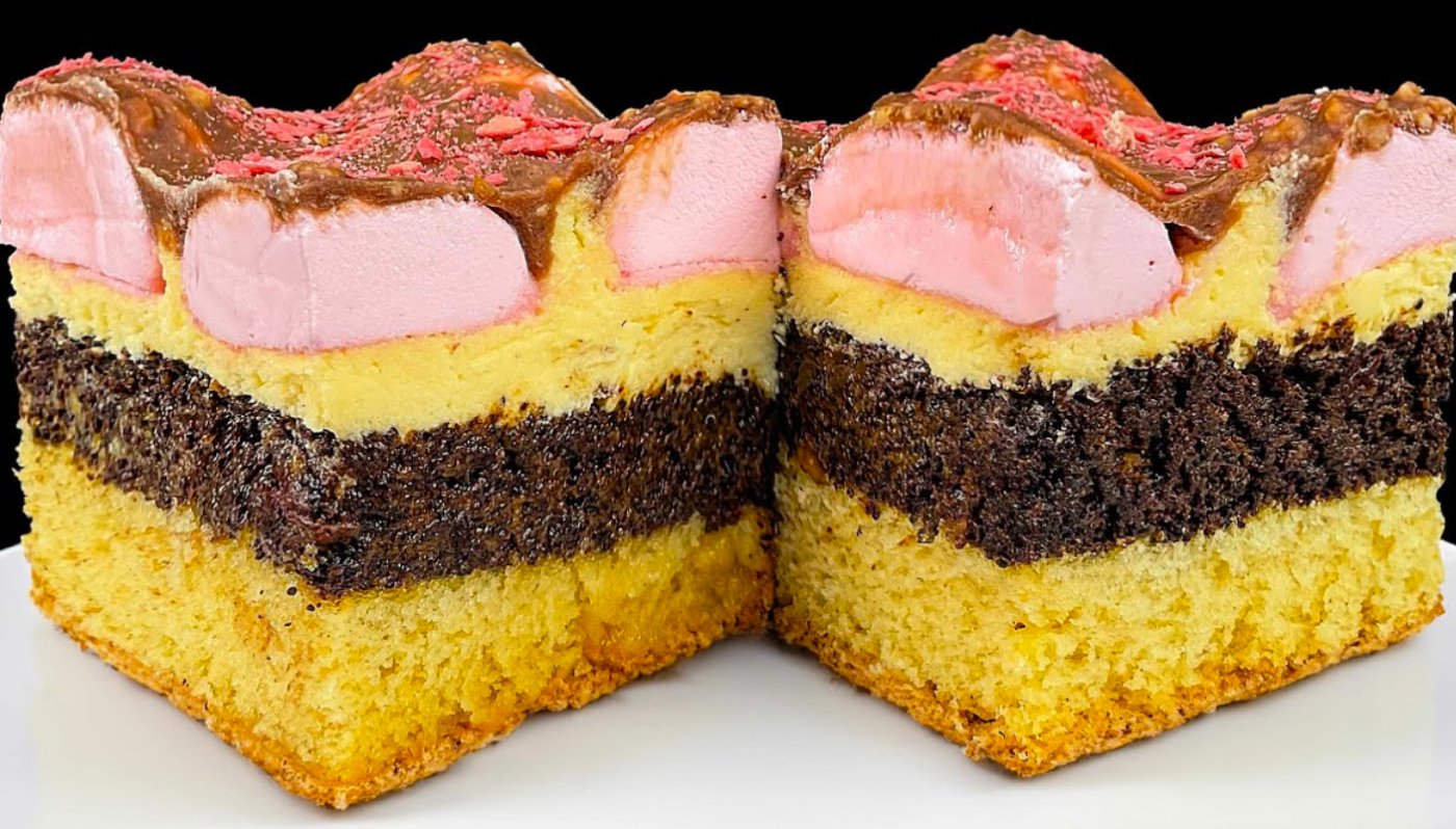 Одним коржем! Перевернутий пляцок "Рожевий мак" від відомої на всю Галичину пекарки